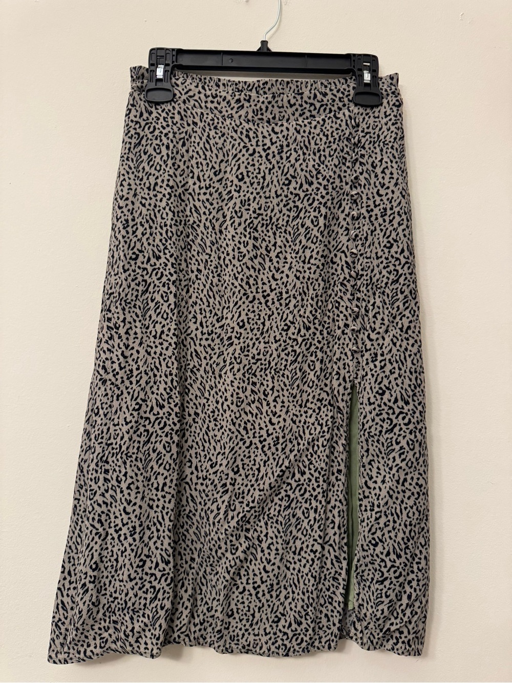 mi Ami Animal Print Midi Skirt Size M Green Black High Slit Button Detail